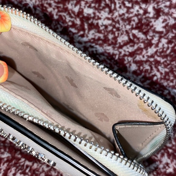 Kate Spade Wallet - Picture 4 of 7